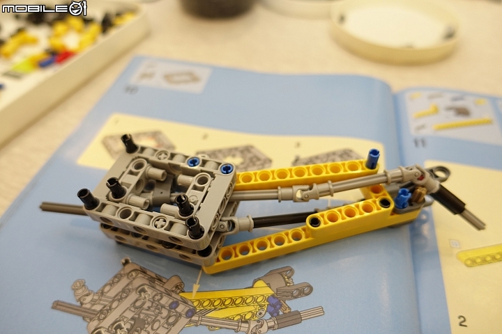 [開箱] LEGO Technic 8043 Motorized Excavator(復刻)
