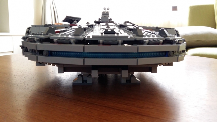 LEGO 75105 Millennium Falcon
