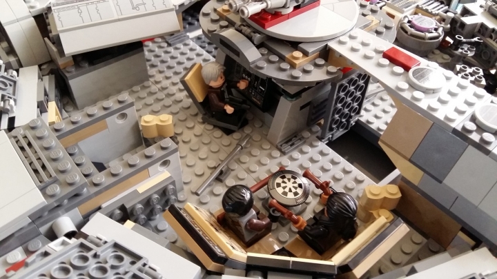 LEGO 75105 Millennium Falcon