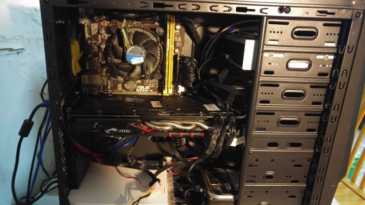 請求機殼型號