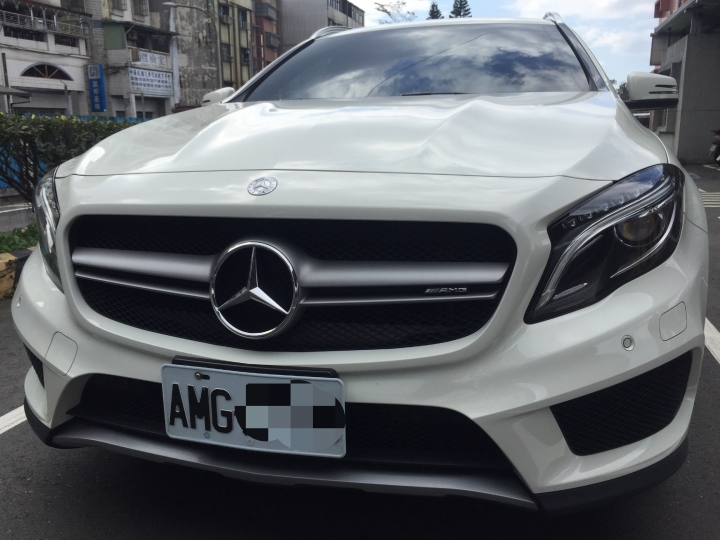 GLA200關箱 & C450開箱