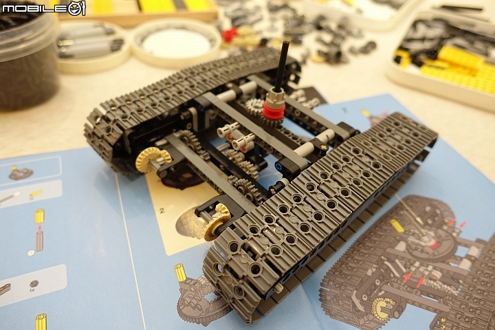 [開箱] LEGO Technic 8043 Motorized Excavator(復刻)