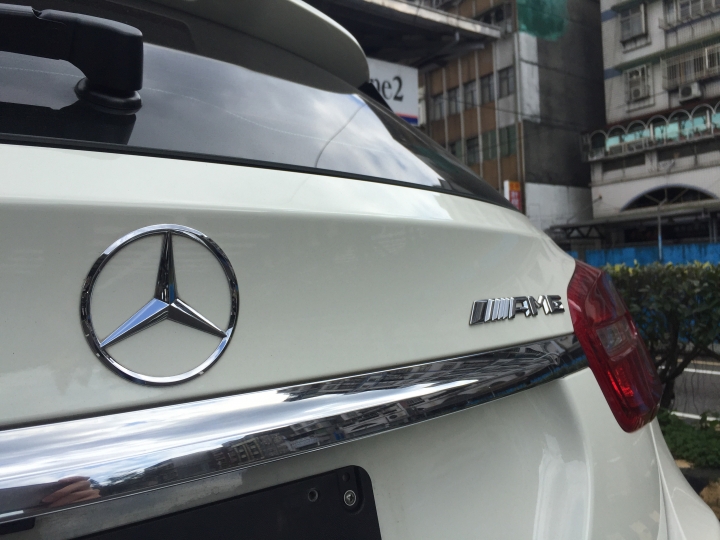GLA200關箱 & C450開箱