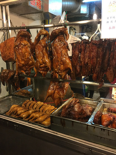 【食記】板橋江子翠捷運站。福記燒臘便當~食尚玩家推薦美食