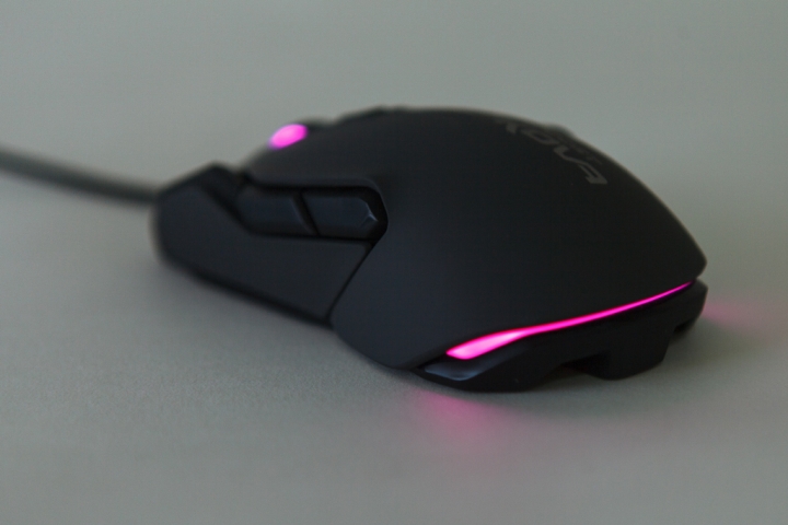 ROCCAT 2016 最強力作 全新KOVA 開箱直擊
