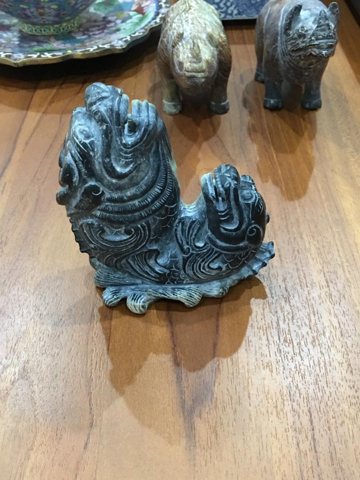 請問這三顆石頭是甚麼?