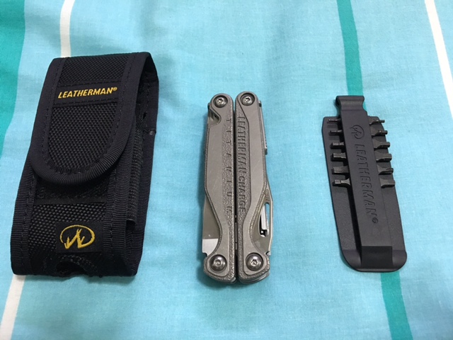 男人的浪漫：leatherman tread(工具手鍊)、charge tti(鈦握柄工具鉗)