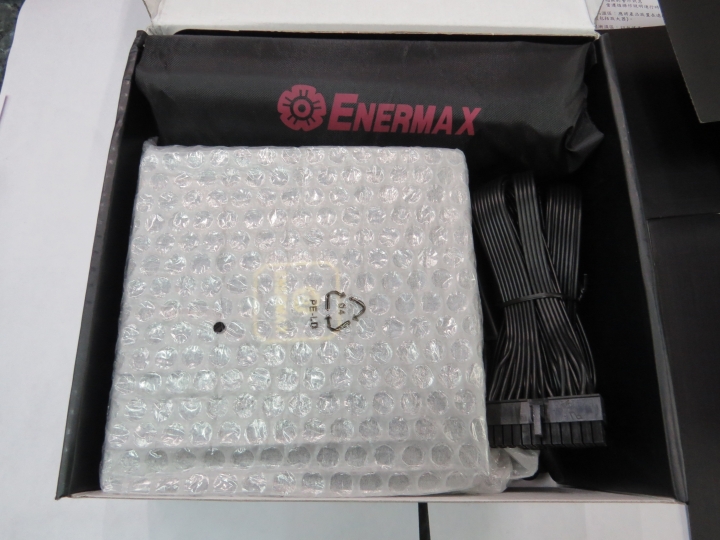 [開箱] Enermax金緻冰核II 650W金牌半模組電源