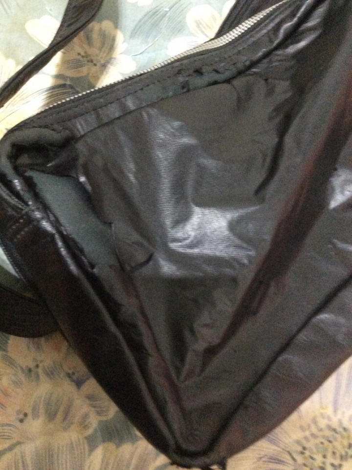 台PO誠可貴，日PO價更高，若為品質顧，兩者皆可拋~不要神話日標PORTER