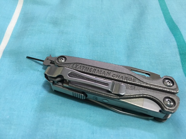 男人的浪漫：leatherman tread(工具手鍊)、charge tti(鈦握柄工具鉗)