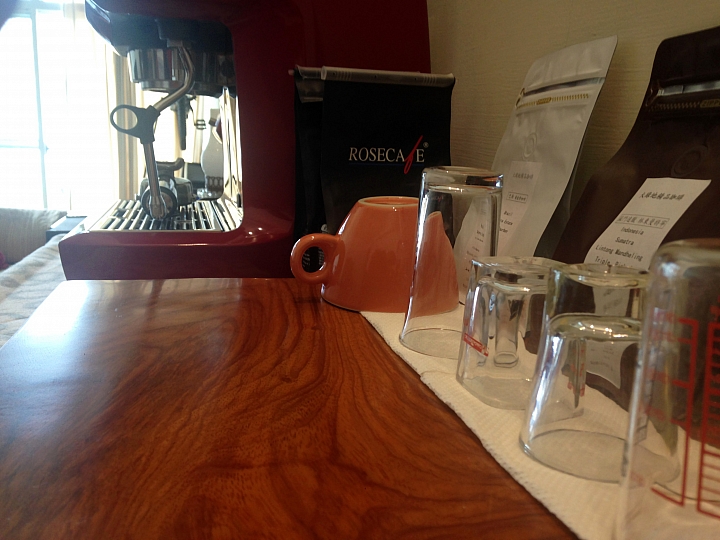 【開箱】澳洲直送BEP920CRN野莓紅 - Breville BES920XL + BCG820  220V強力電壓來襲