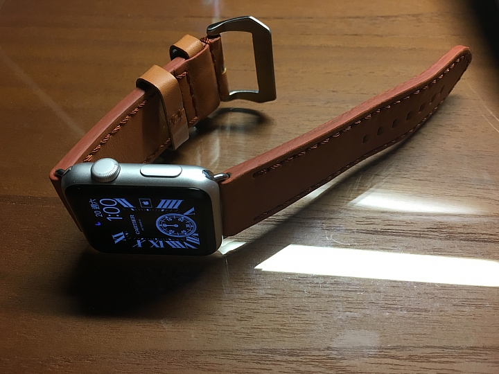 【開箱】Apple Watch 42mm 沛納海款手工奧地利進口錶帶 & Spigen 手錶充電座
