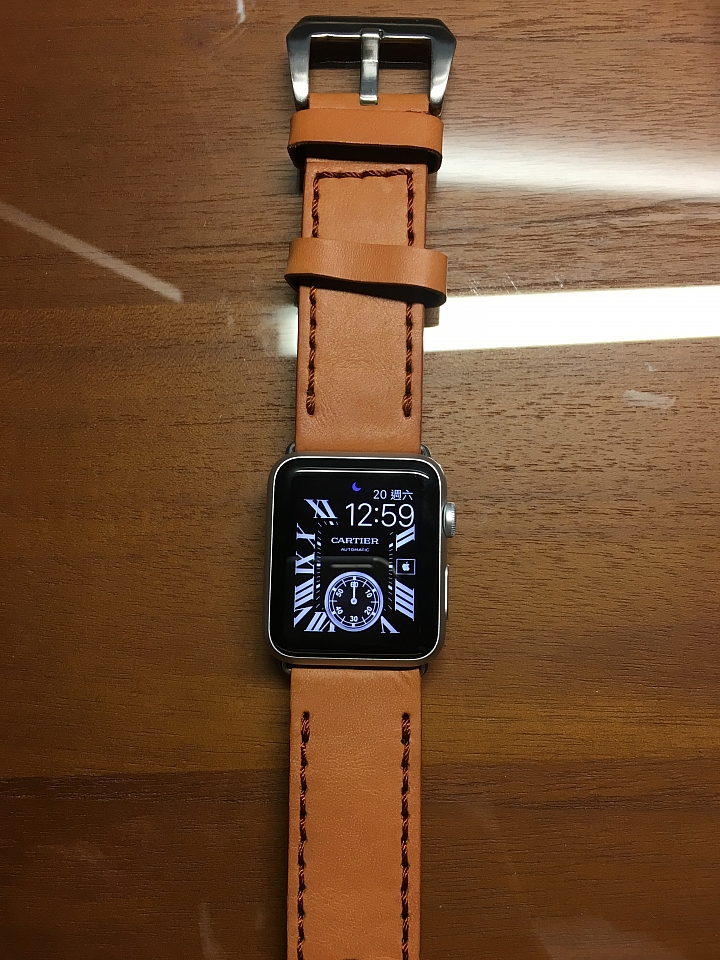 【開箱】Apple Watch 42mm 沛納海款手工奧地利進口錶帶 & Spigen 手錶充電座