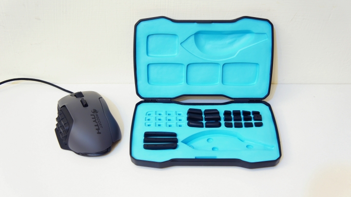 [開箱/心得]ROCCAT NYTH 打造獨一無二的專用滑鼠
