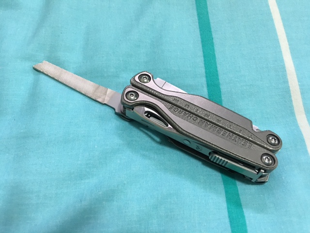 男人的浪漫：leatherman tread(工具手鍊)、charge tti(鈦握柄工具鉗)