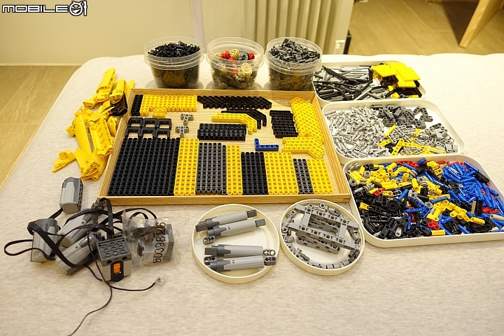 [開箱] LEGO Technic 8043 Motorized Excavator(復刻)
