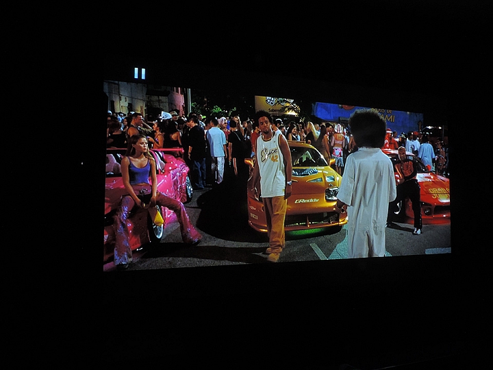 15萬比1,極緻原生對比JVC DLA-X950R屏攝分享