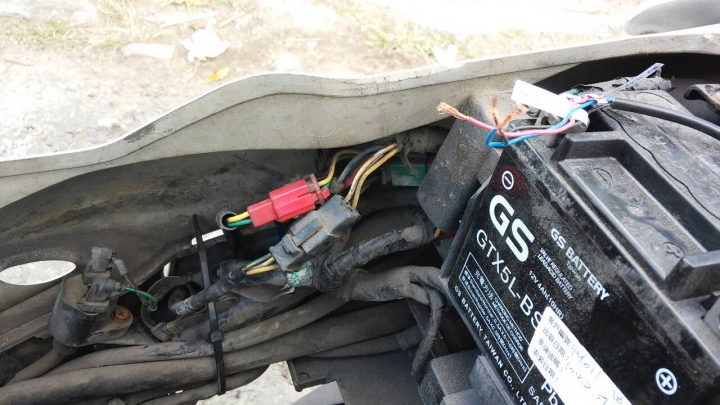 得意100 正電是哪條線？