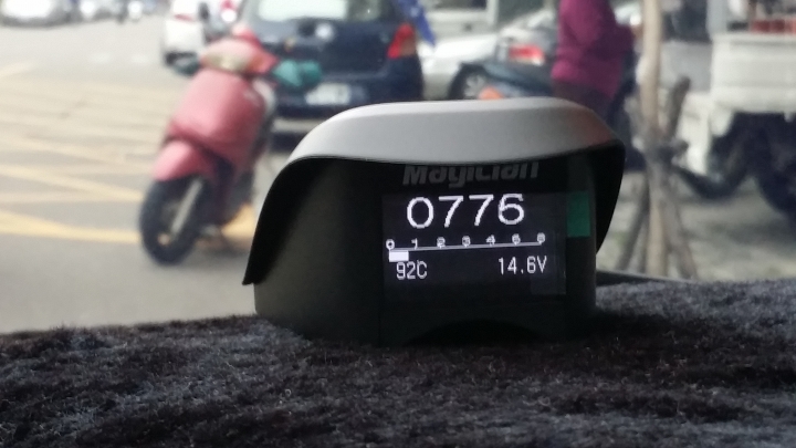 (160220 新增配件/車門警示燈照片) FORD FOCUS MK3.5 1.5L五門汽油時尚型 紅色 不專業開箱