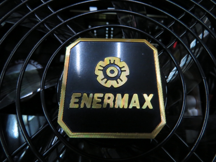[開箱] Enermax金緻冰核II 650W金牌半模組電源