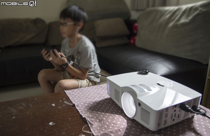 C/P值頗高的投影機 - OPTOMA HD100D 有你真好!