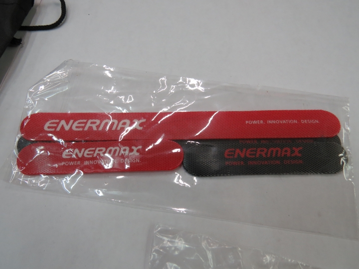 [開箱] Enermax金緻冰核II 650W金牌半模組電源