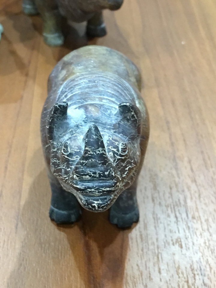 請問這三顆石頭是甚麼?