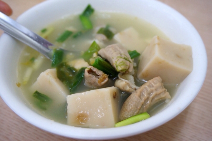 走春吃不停！民主火雞肉飯、郭家雞肉飯、二丫頭麻辣涼麵