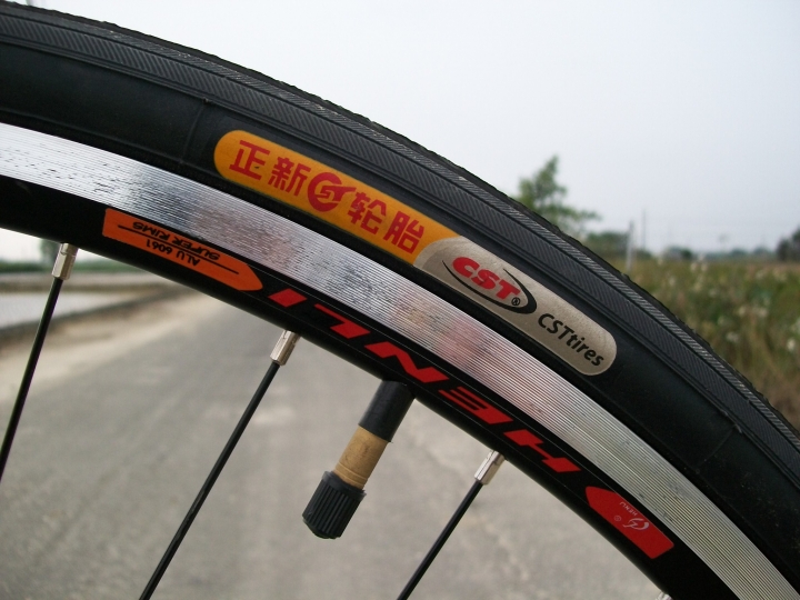 真正的貧窮人家之通勤公路車開箱