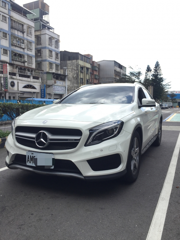 GLA200關箱 & C450開箱