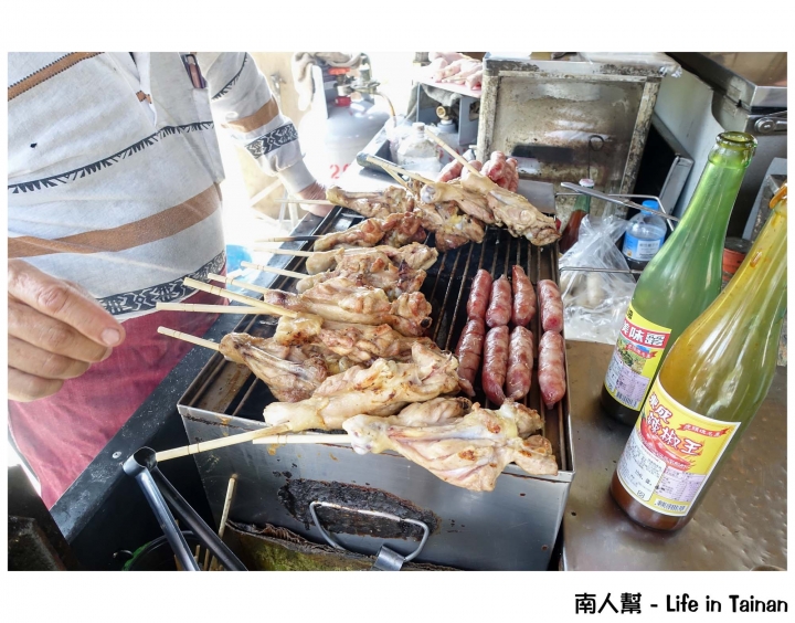 【台南市安平區-美食】每日限量 不訂吃不到~~億載雞腿王(烤雞腿.黑輪米血)
