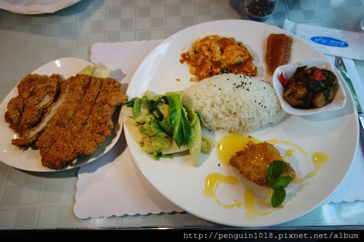 【彰化北斗】家園藝術咖啡牛排館；有溫度的美味牛排，環境雅緻氣氛好，簡餐跟火鍋都好好吃，經營30年的好味道(附專屬停車場/鄰近田尾花市)。