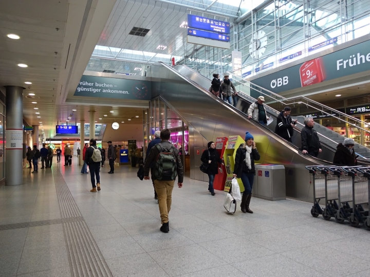 奧地利。林茲中央車站Linz Hauptbahnhof