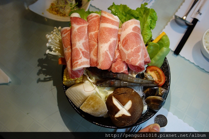 【彰化北斗】家園藝術咖啡牛排館；有溫度的美味牛排，環境雅緻氣氛好，簡餐跟火鍋都好好吃，經營30年的好味道(附專屬停車場/鄰近田尾花市)。
