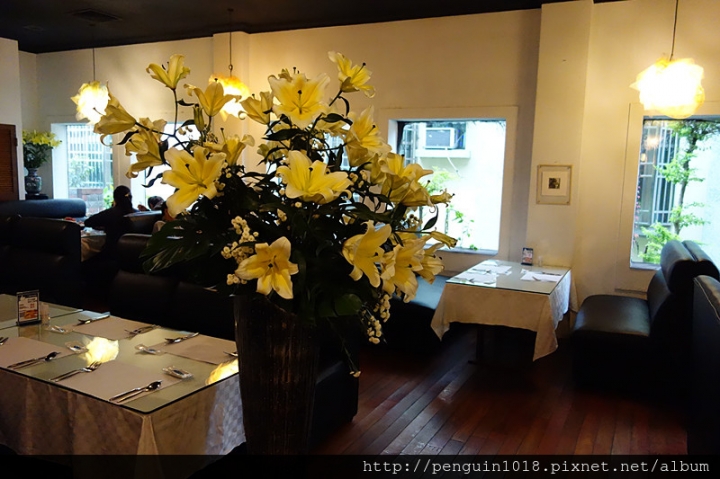 【彰化北斗】家園藝術咖啡牛排館；有溫度的美味牛排，環境雅緻氣氛好，簡餐跟火鍋都好好吃，經營30年的好味道(附專屬停車場/鄰近田尾花市)。