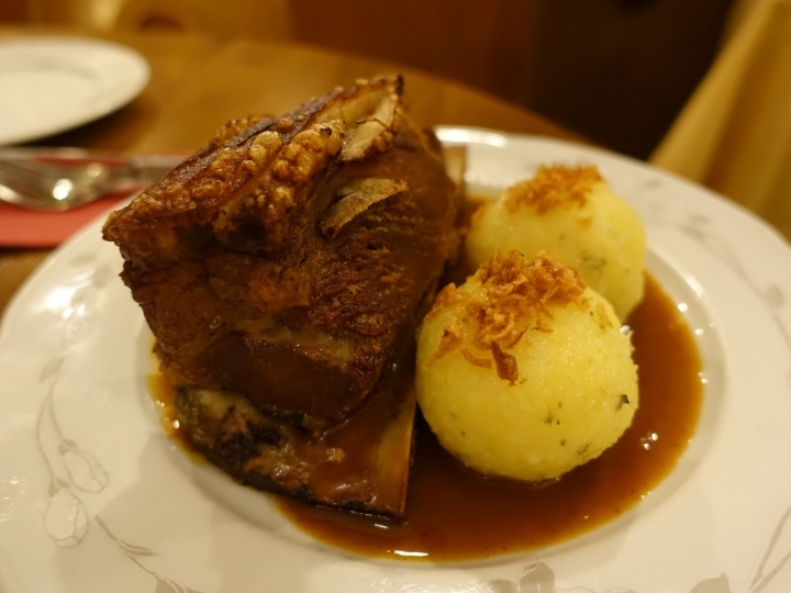 德國。羅騰堡Hotel-Gasthof Goldener Greifen晚餐--巴伐利亞傳統料理~