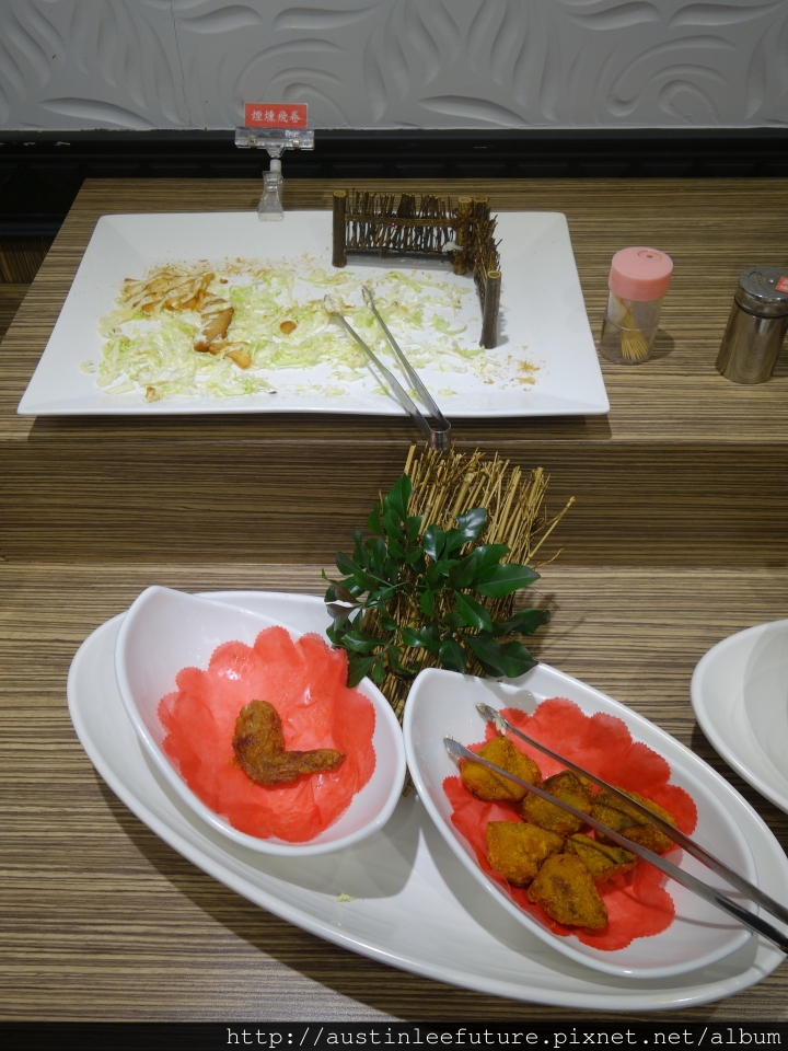 宜蘭冬山 麻菲 鴛鴦鍋、牛排、哈根、啤酒無限暢飲