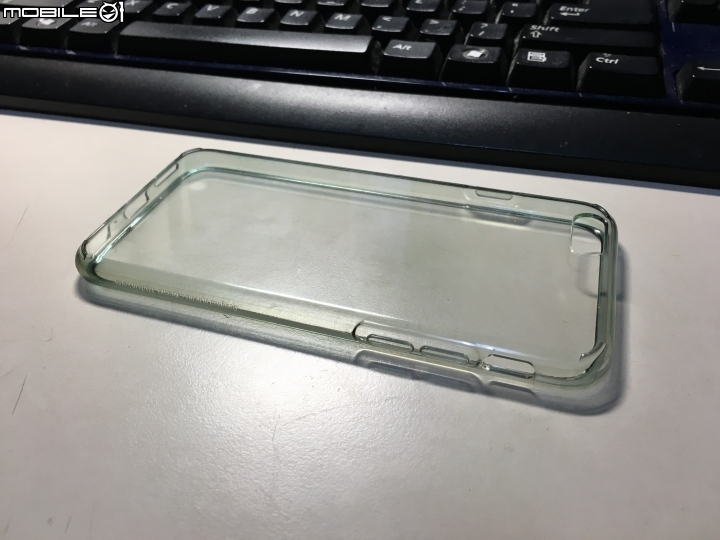 [分享］Spigen Liquid Crystal TPU保護套變黃了？！