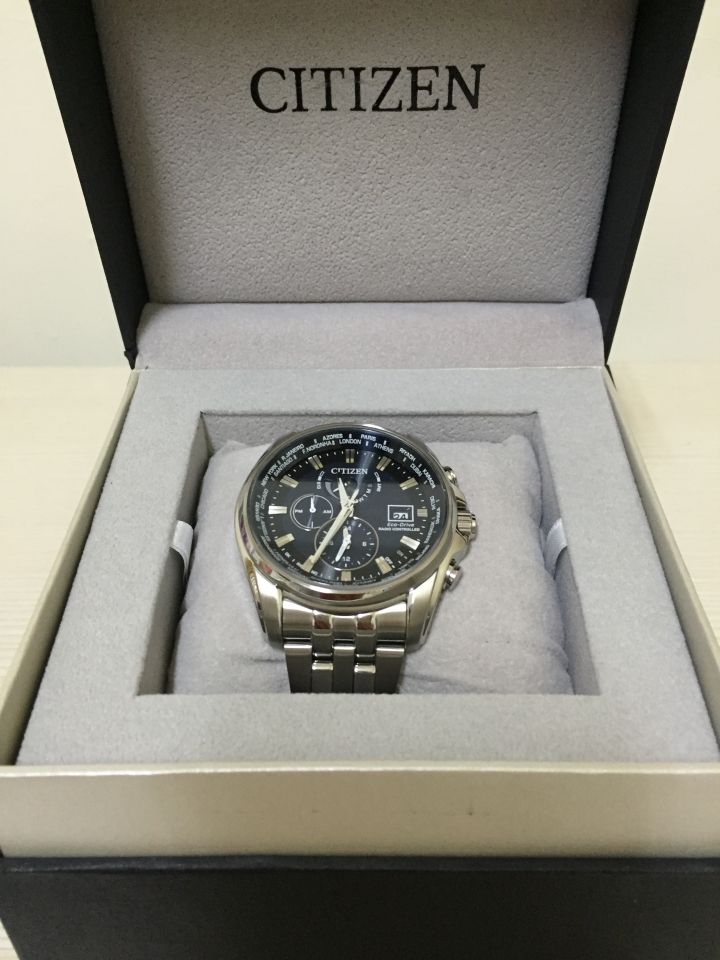 [簡單開箱] CITIZEN AT9031-52L 光動能電波錶(金城武廣告款)