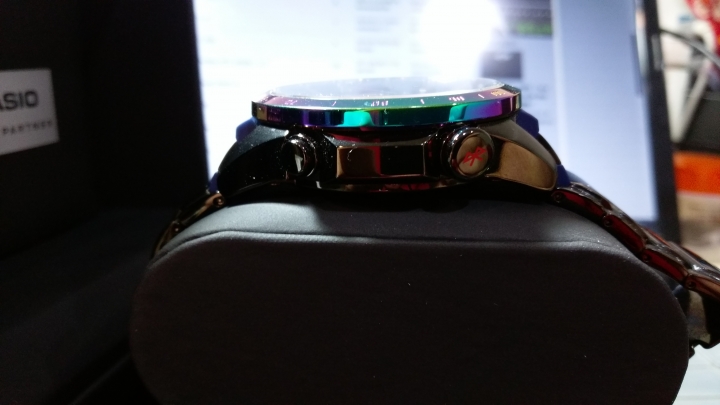 卡西歐 EDIFICE  EQB-500RBB-2A 賽車錶 Red Bull聯名款