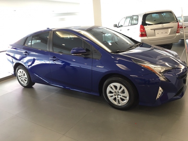 PRIUS4  3/2星湛藍 交車