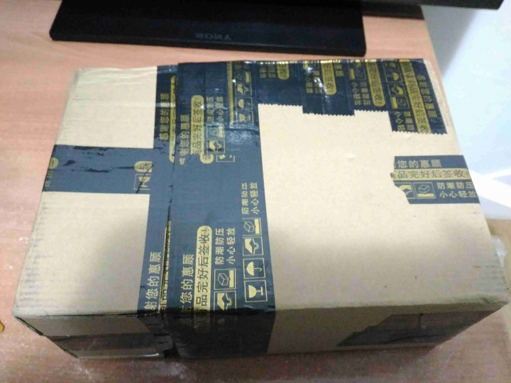 小米盒子三 增强版2G 4k 微開箱+小米藍牙手柄