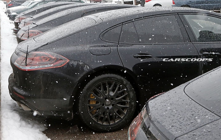 偽裝很少的 Panamera Mk2 清楚的外觀設計