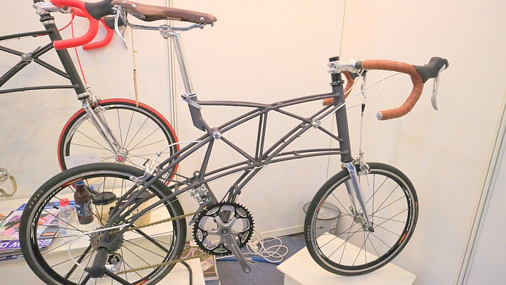 《2016自行車展》 圖多 字少