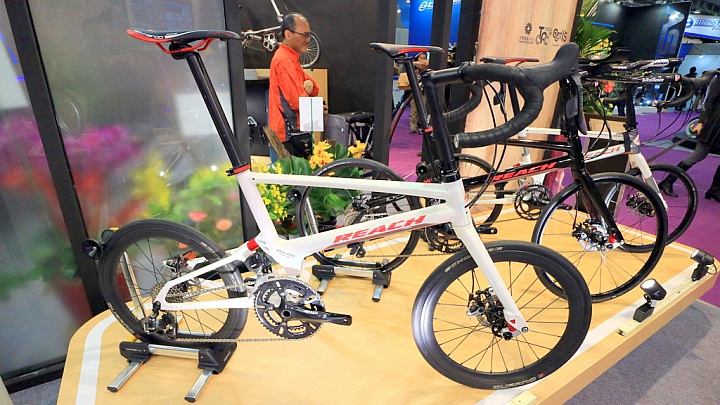 《2016自行車展》 圖多 字少