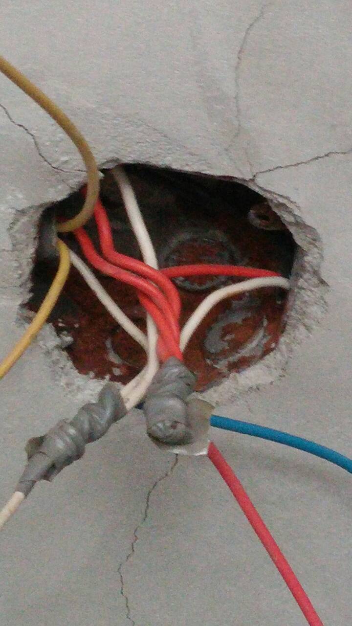 不做天花板 燈具問題