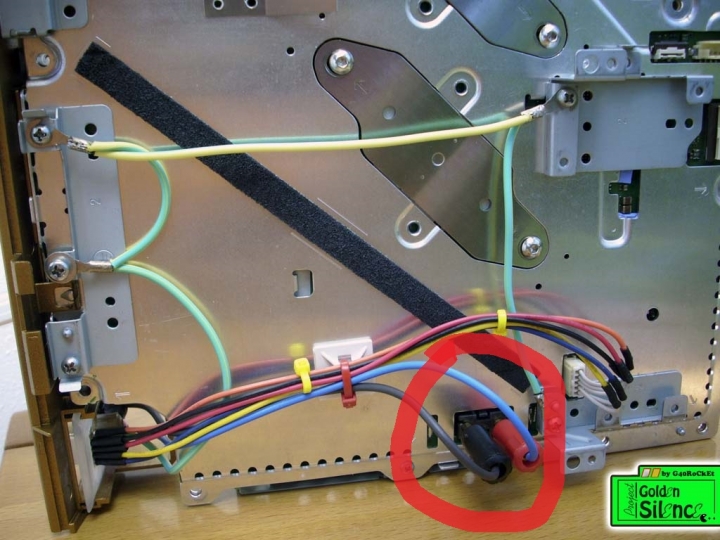 PS3上的電源銅柱插座問題