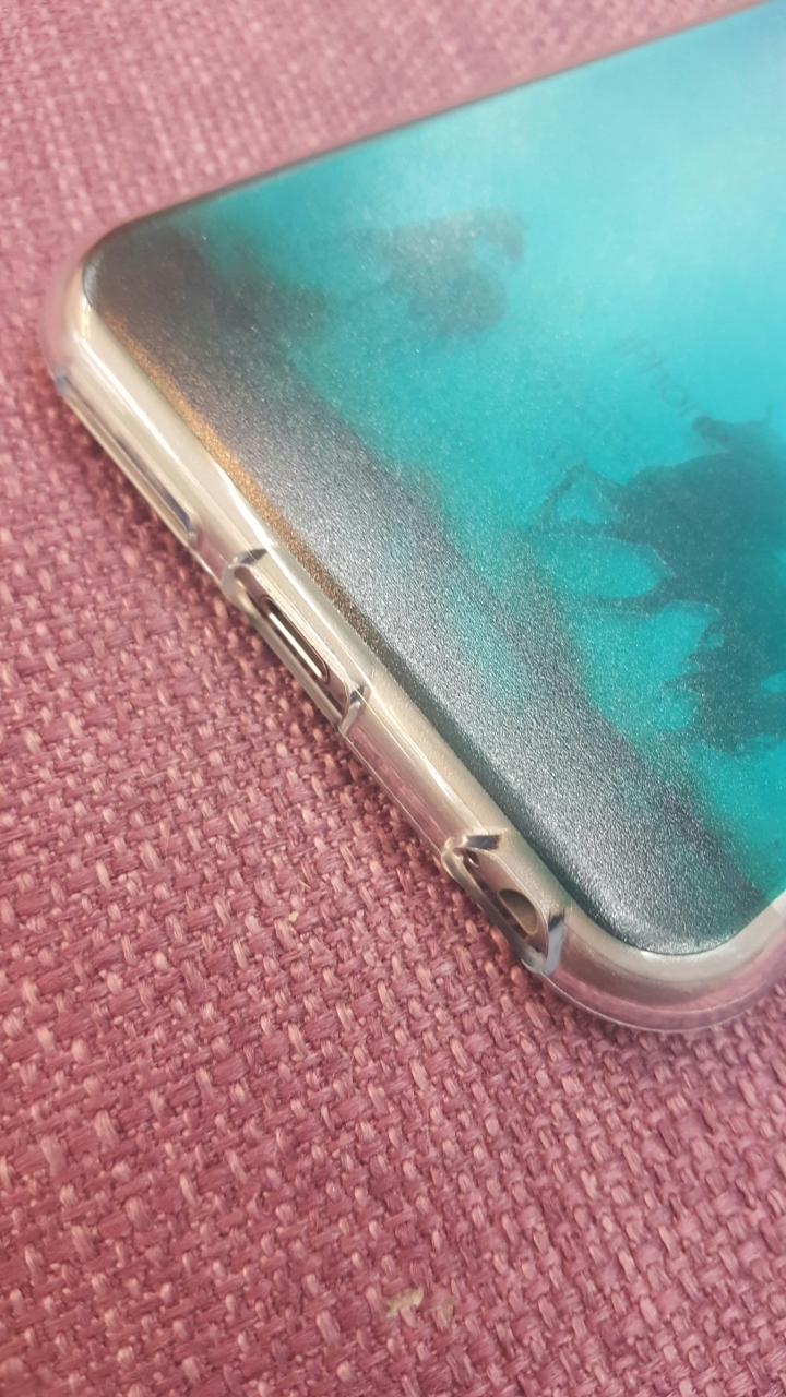 手機殼開箱-買了馬也沒有跑很快