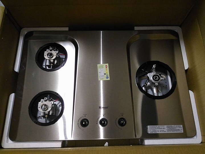 [開箱] 林內牌 RB-300SH 檯面式三口瓦斯爐DIY安裝全記錄