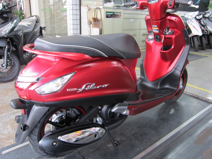 進口YAMAHA Grand Filano 125復古型速克達!!!